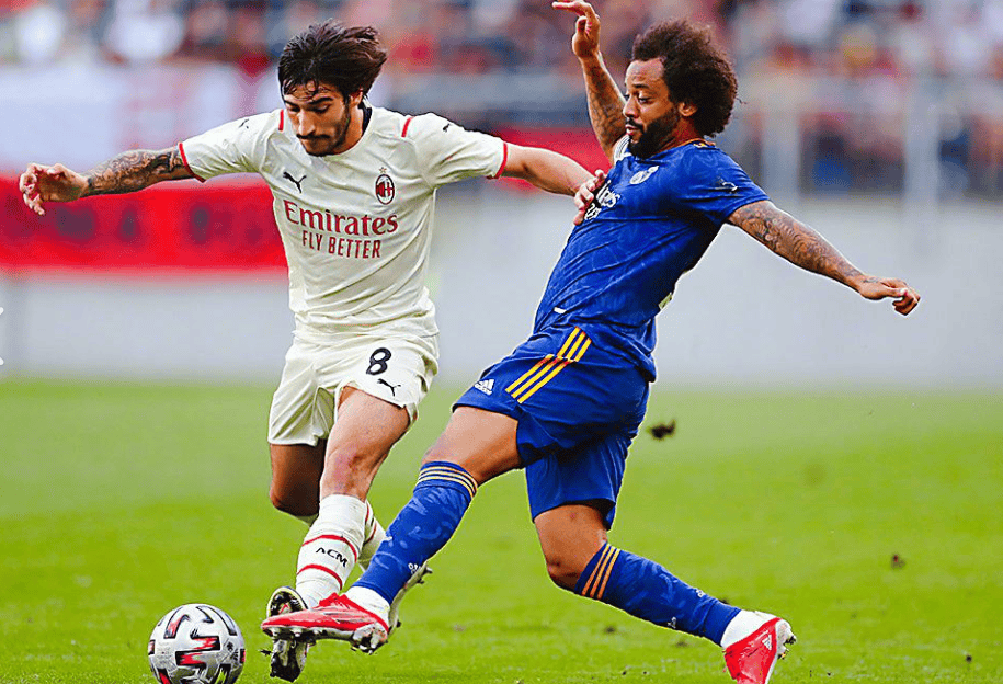 望以一场平, 西甲赛场即, 球队在防守 望以一场平, 西甲赛场即, 球队在防守