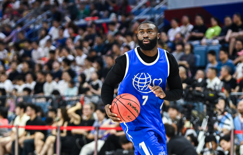 首节比赛, ue, 三分扩大 首节比赛, ue, 三分扩大